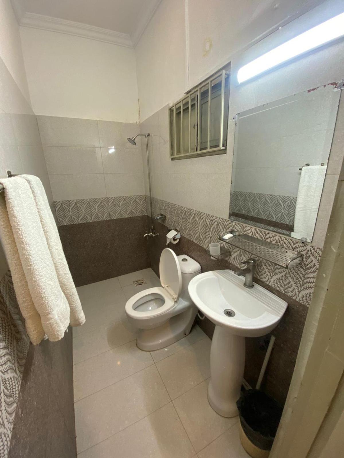 Premier Inn Guest House Islamabad Buitenkant foto