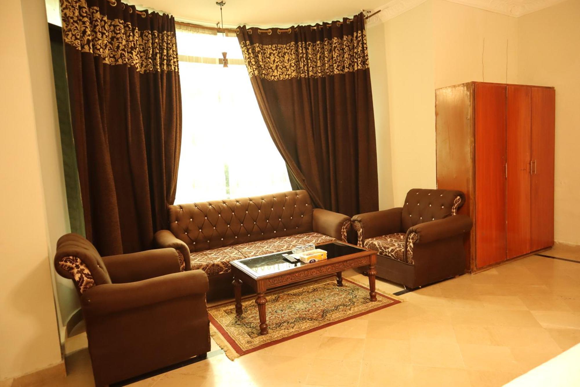 Premier Inn Guest House Islamabad Buitenkant foto