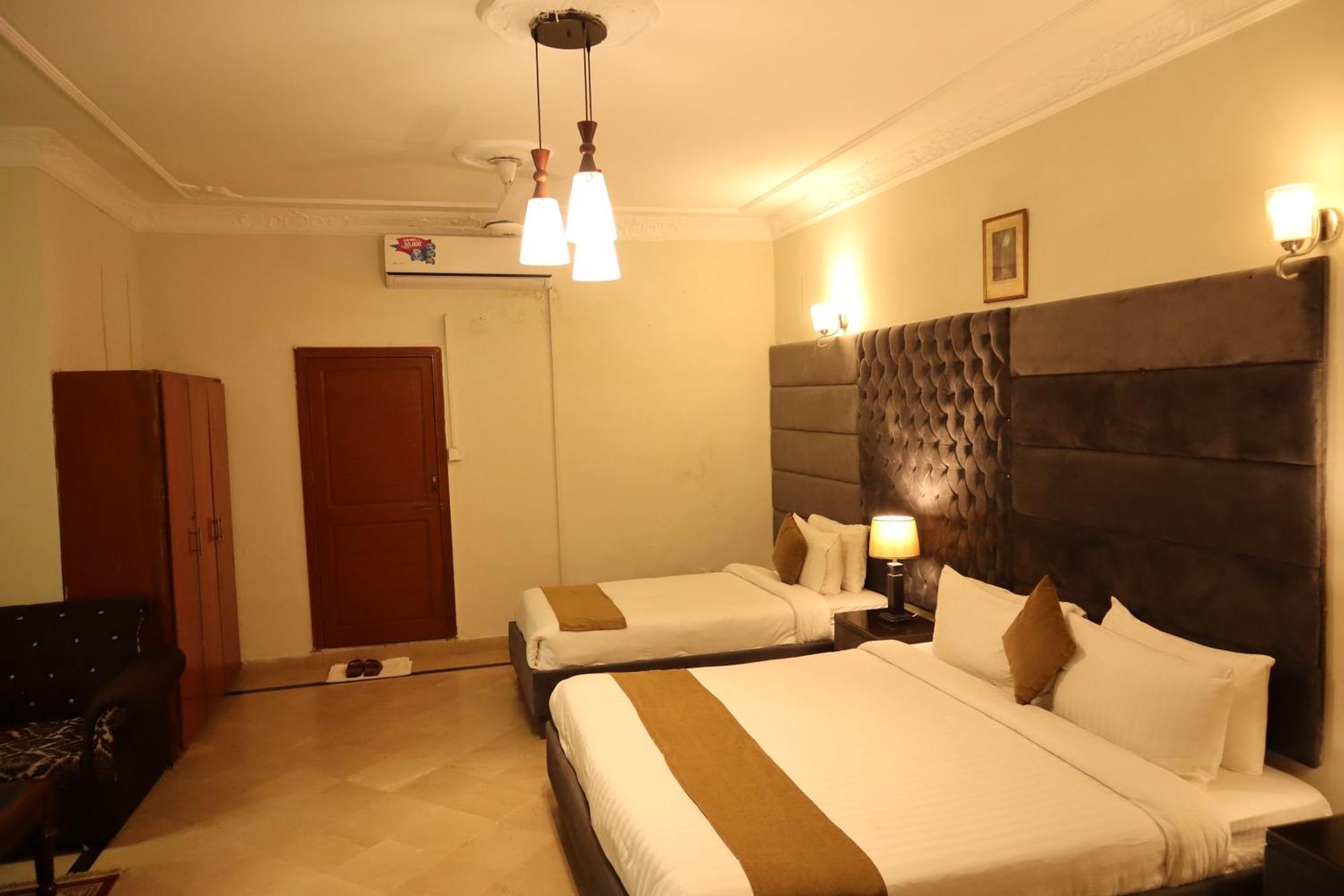 Premier Inn Guest House Islamabad Buitenkant foto