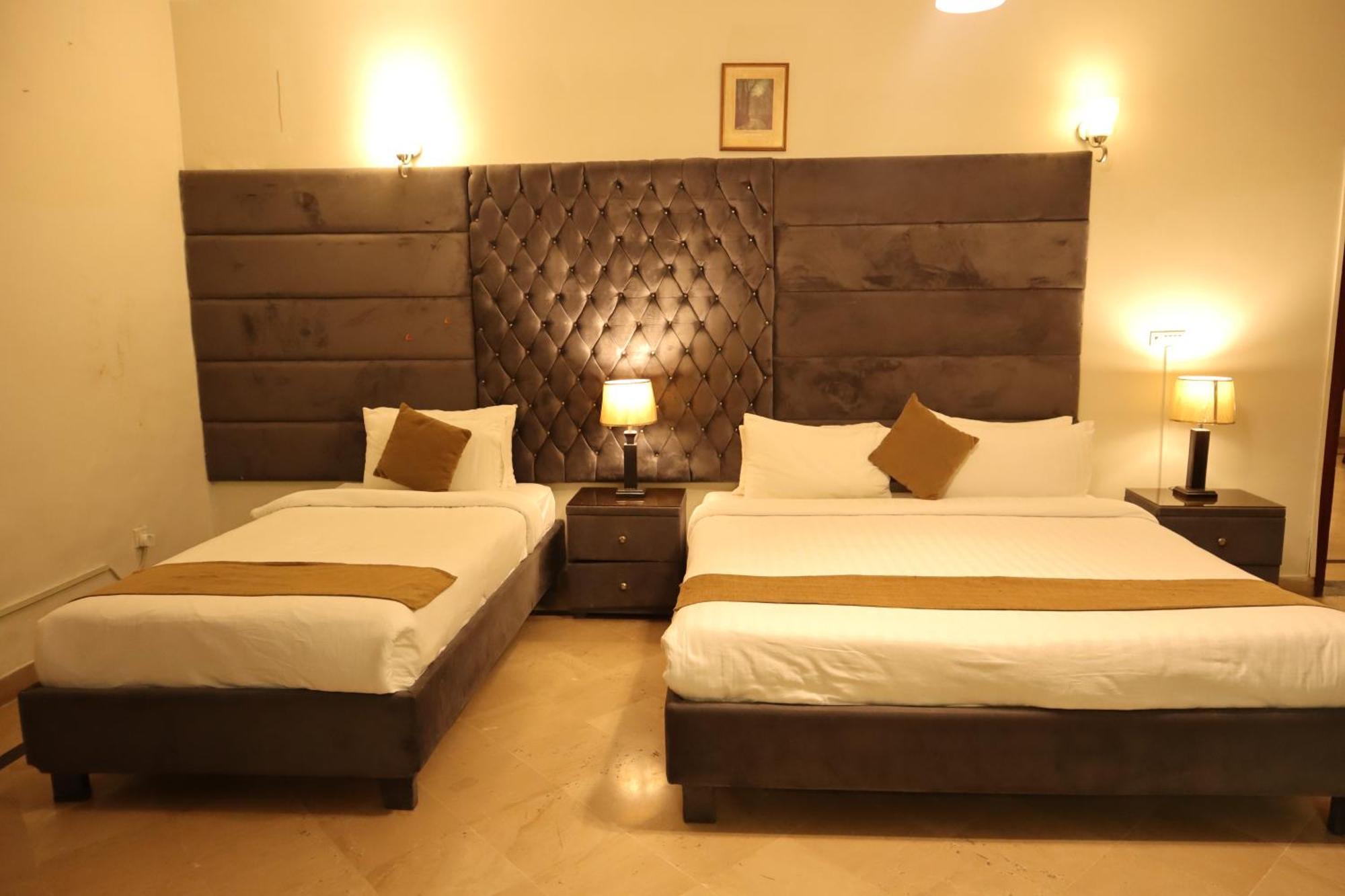 Premier Inn Guest House Islamabad Buitenkant foto